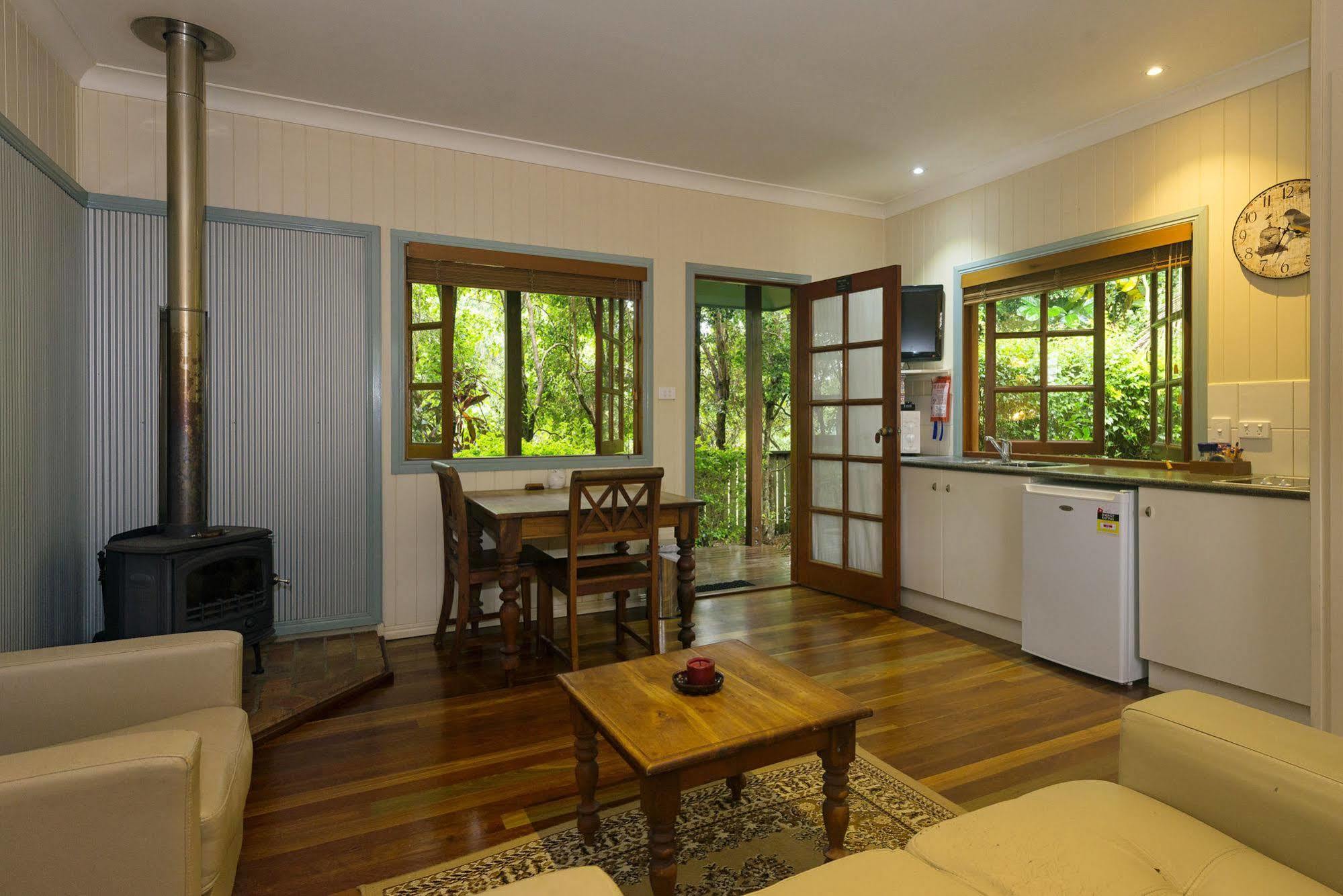 Allumbah Pocket Cottages Yungaburra Buitenkant foto