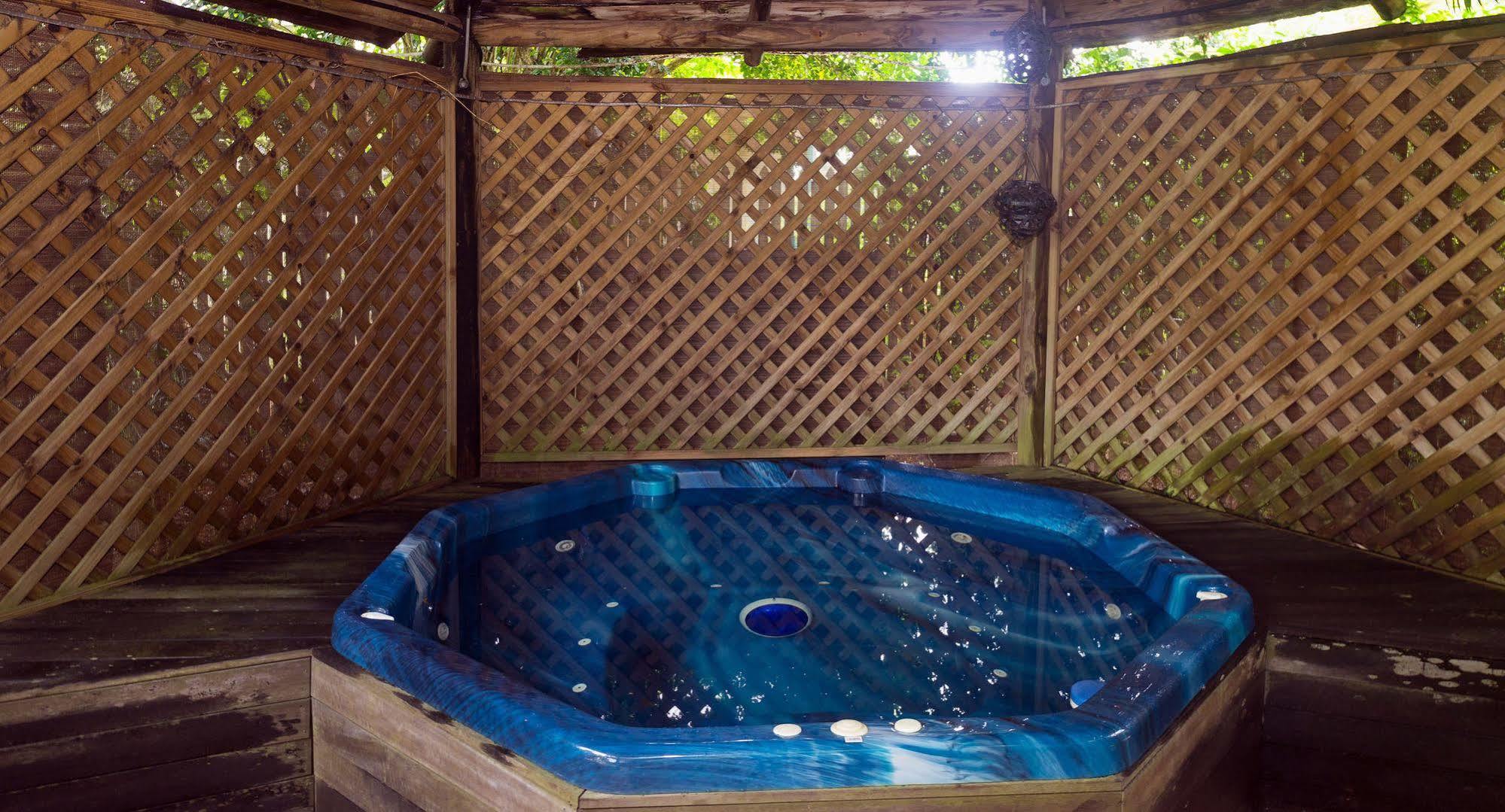 Allumbah Pocket Cottages Yungaburra Buitenkant foto